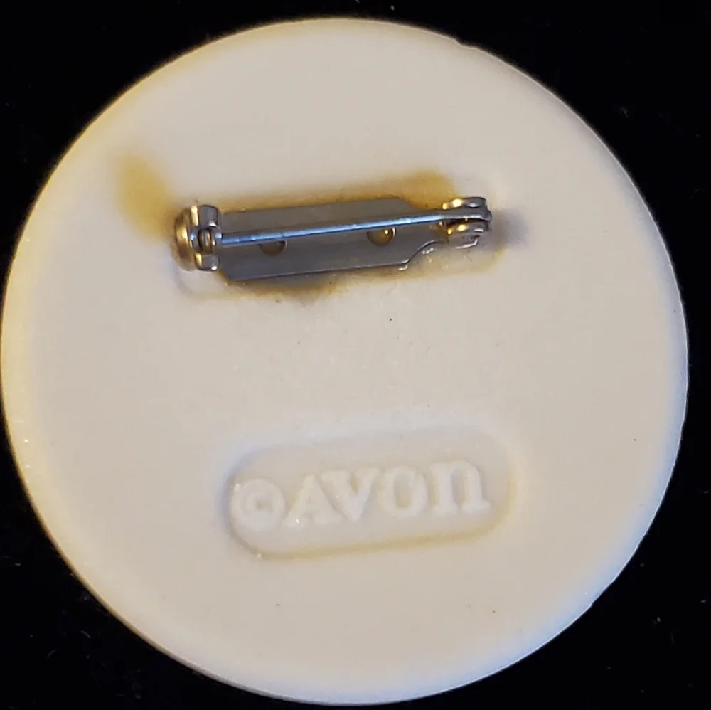 Vintage Avon brooch cream resin with flowers
